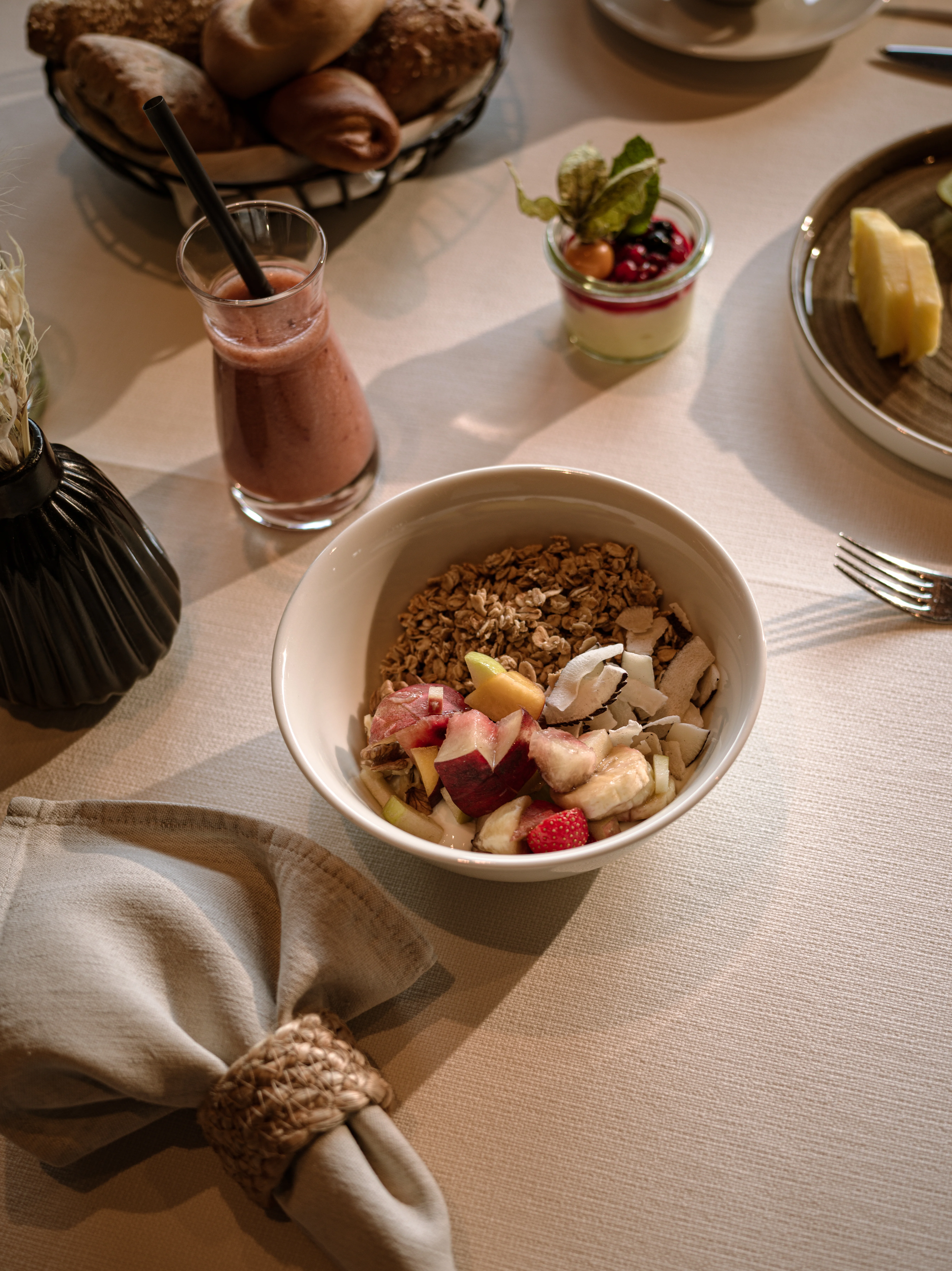 Ihr sucht eure Unterkunft mit Frühstück im Zillertal. Ihr sucht eure Unterkunft mit Frühstück im Zillertal.