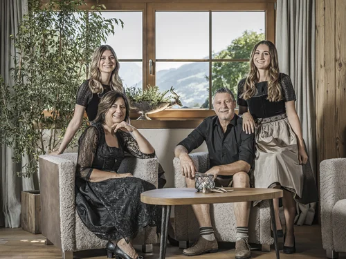 Euer Aparthotel im Zillertal – der Stacherhof Euer Aparthotel im Zillertal – der Stacherhof