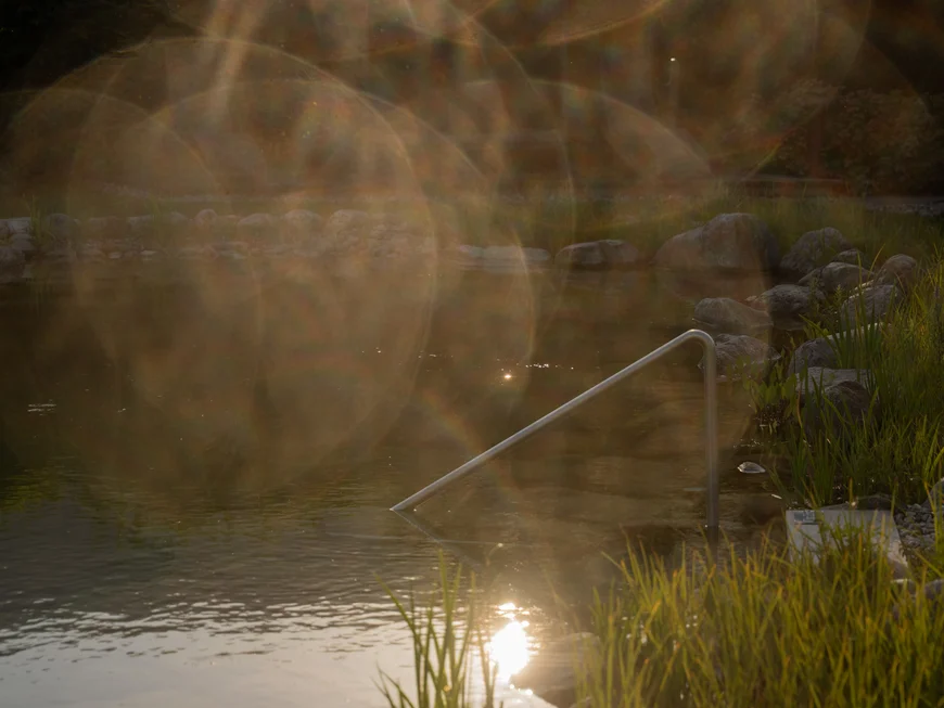 Euer Hotel mit Schwimmteich in Tirol. Euer Hotel mit Schwimmteich in Tirol.